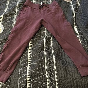 Lululemon maroon fleece sweatpants